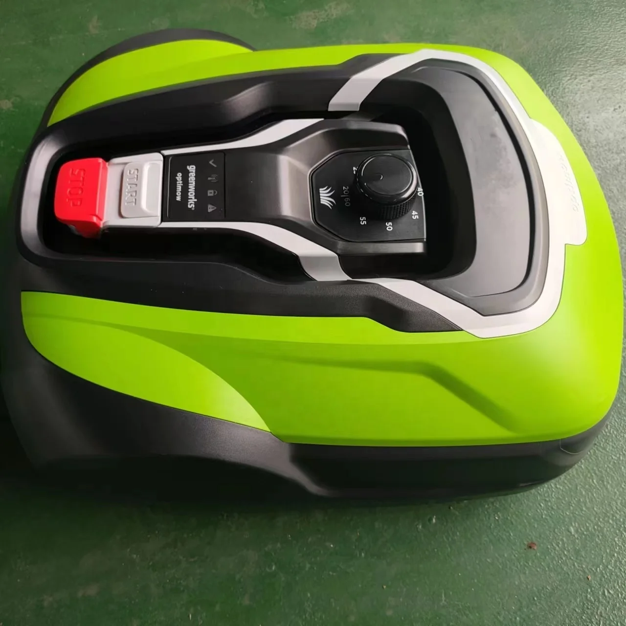 Robot pemotong rumput otomatis - Smart Garden Robot ulasan dan harga